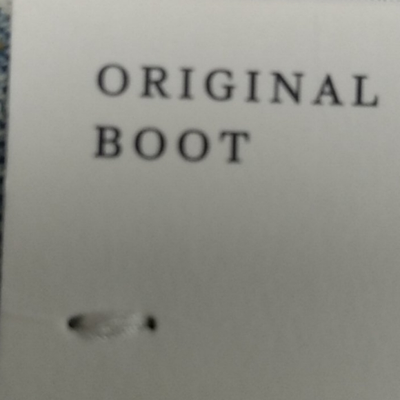 AE Original Boot Jean Lt Destroy Wash No. 4084-New with Tags - Picture 6 of 7